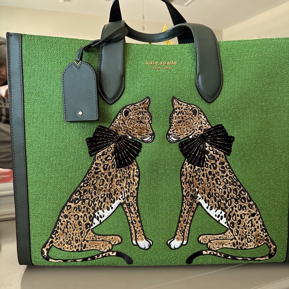 Kate Spade Manhattan Lady Tote-gently used.